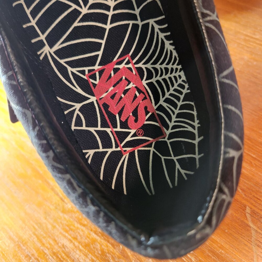 NWT VANS Classic Slip-on GLOW IN THE DARK Glow Frights Men Canvas Black (10.0) - Picture 10 of 16
